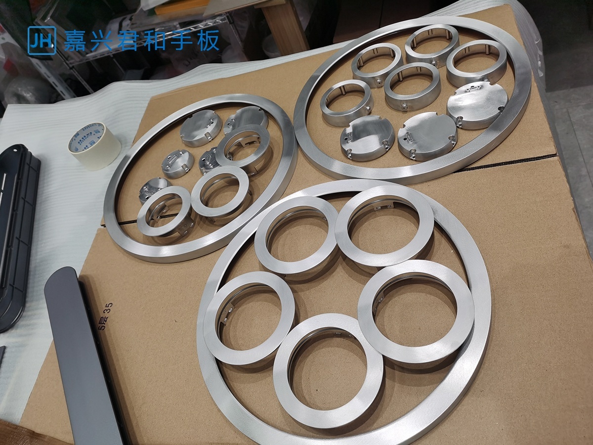 嘉兴君和CNC手板案例-多规格不锈钢环形灯具 CNC 手板总成实拍